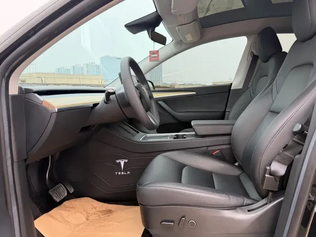 Tesla Model Y 2022 Facelift Rear-Wheel Drive Version — Фото автомобиля 7
