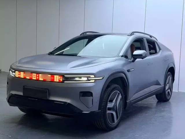 Фотография автомобиля — Changan Qiyuan E07