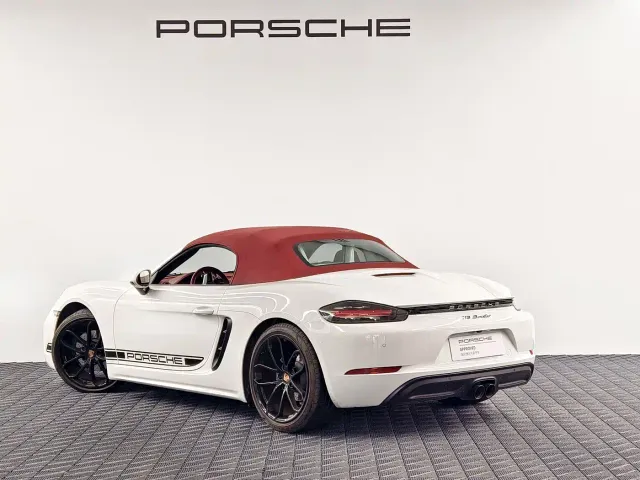Porsche 718 — Фото автомобиля 5