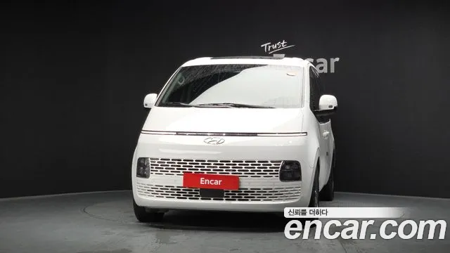 Hyundai Staria Staria 4WD Tourer 11 мест — Фото автомобиля 3