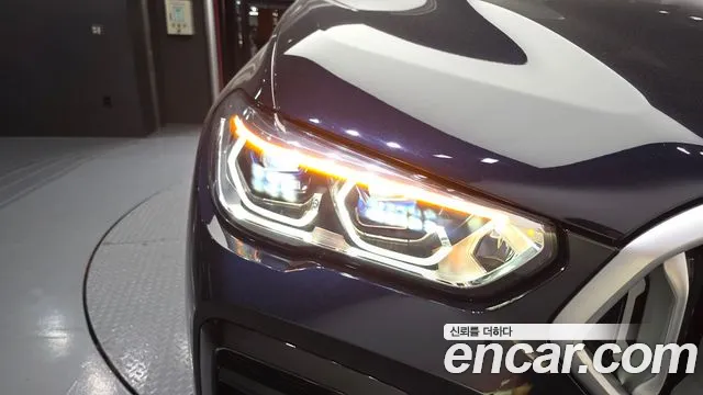 BMW X6 xDrive40i M Sport — Фото автомобиля 18