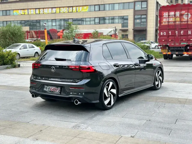 Volkswagen Golf GTI — Фото автомобиля 4