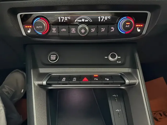 Audi Q3 — Фото автомобиля 12