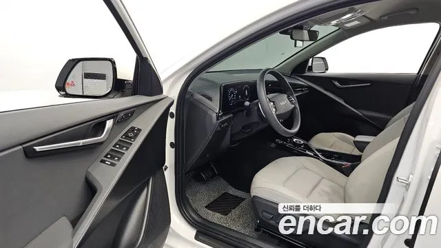 Kia Niro The All New — Фото автомобиля 15