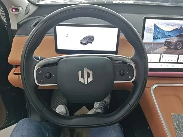 Leapmotor C16 — Фото автомобиля 10