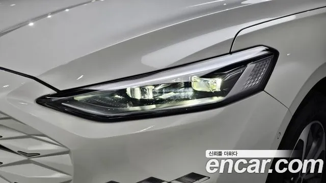 Kia K8 Hybrid — Фото автомобиля 7