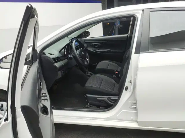 Toyota Vios — Фото автомобиля 9