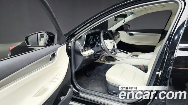 Hyundai Grandeur (New) Hybrid — Фото автомобиля 15