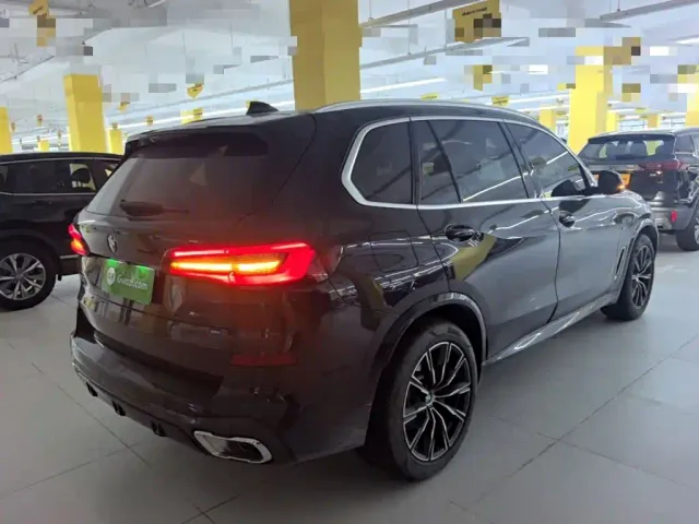 BMW X5 — Фото автомобиля 6