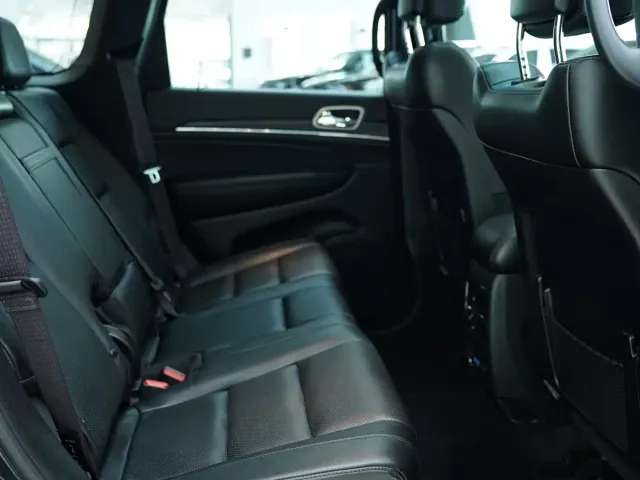 Jeep Grand Cherokee — Фото автомобиля 12