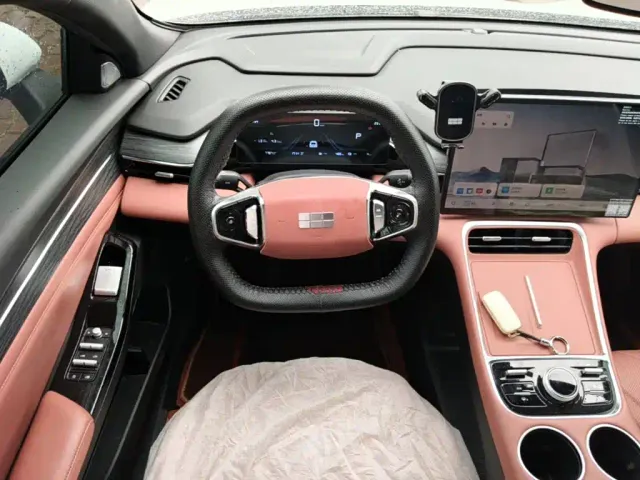 Geely Galaxy L6 — Фото автомобиля 10