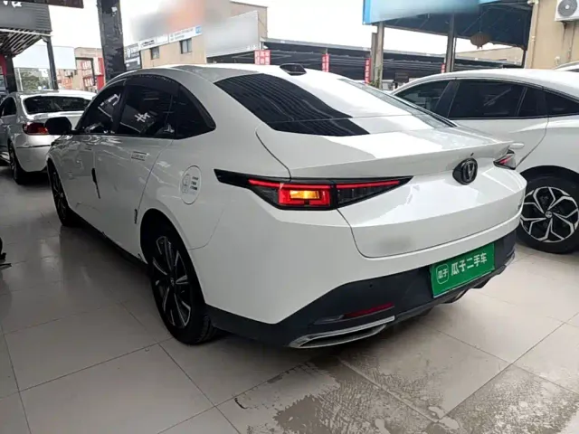 Changan Lamore — Фото автомобиля 4