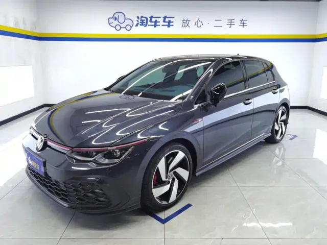 Фотография автомобиля — Volkswagen Golf GTI