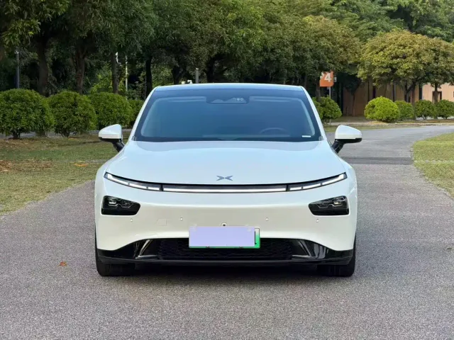 Xpeng P7 — Фото автомобиля 2