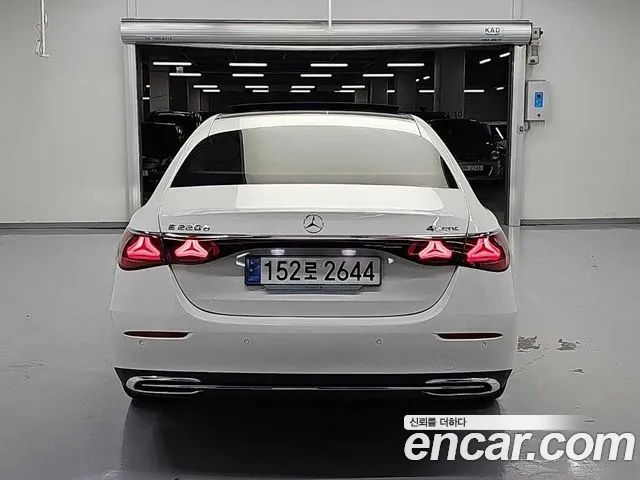 Mercedes-Benz E-Class W214 — Фото автомобиля 4