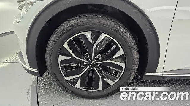Kia EV6 — Фото автомобиля 5