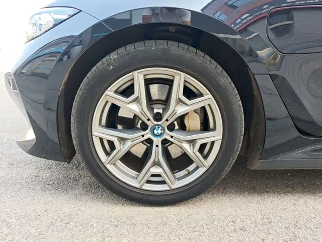 BMW i3 — Фото автомобиля 22