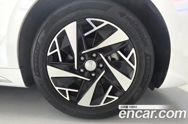 Hyundai Grandeur Grandeur (New) Hybrid — Фото автомобиля 5