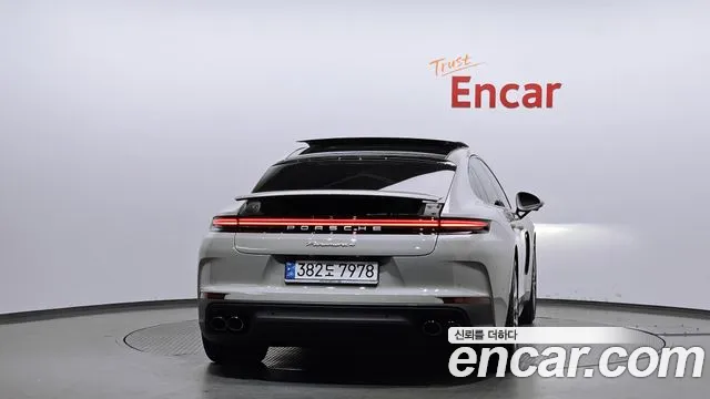 Porsche Panamera — Фото автомобиля 4