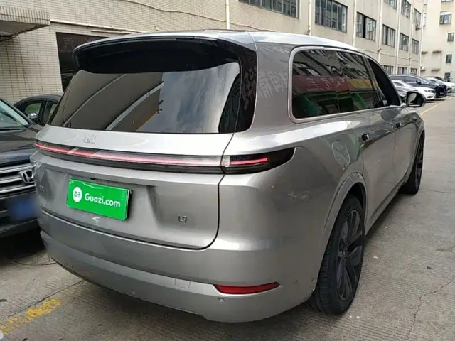 Li Auto L9 — Фото автомобиля 6
