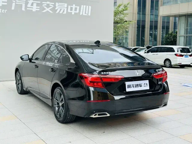 Honda Inspire — Фото автомобиля 16