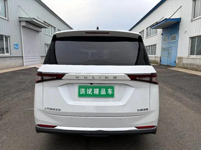 Wuling Jiachen — Фото автомобиля 11