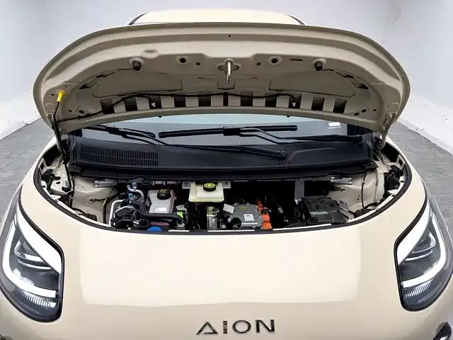 GAC AION UT super — Фото автомобиля 11