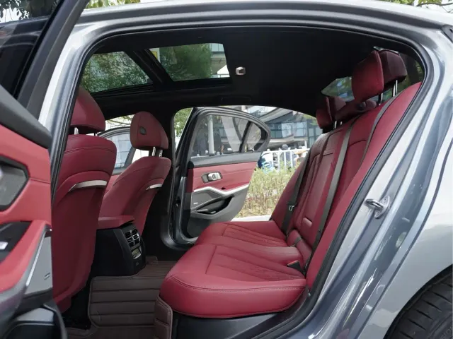 BMW 3 Series — Фото автомобиля 27