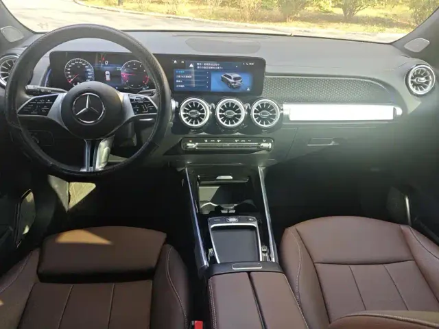 Mercedes-Benz GLB-Class — Фото автомобиля 13