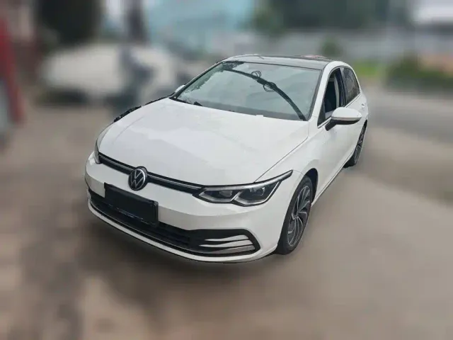 Фотография автомобиля — Volkswagen Golf