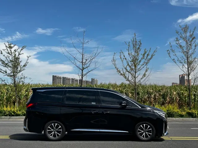 GAC Trumpchi M8 — Фото автомобиля 4