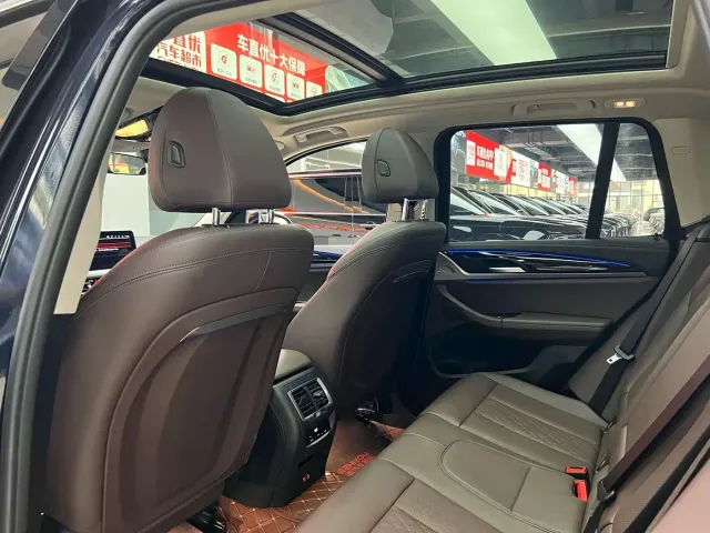 BMW X3 — Фото автомобиля 11