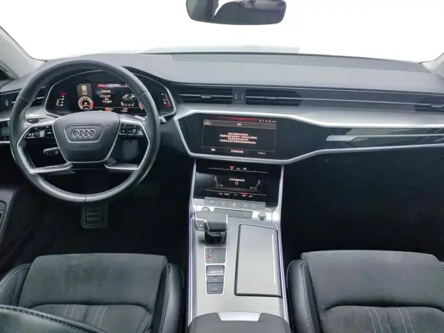 Audi A7L — Фото автомобиля 12