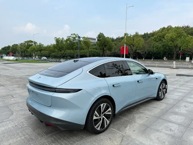 NIO NIO ET5 2022 75kWh — Фото автомобиля 7