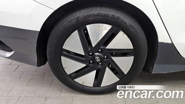 Hyundai Ioniq6 Ioniq 6 Standard — Фото автомобиля 5
