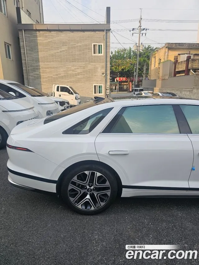 Hyundai Grandeur GN7 — Фото автомобиля 8