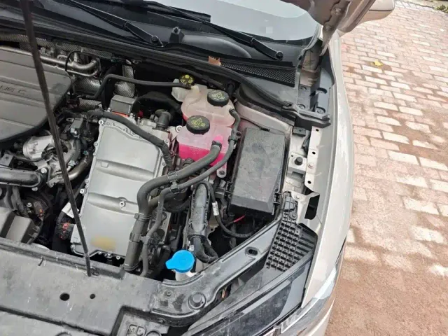 Roewe M7 DMH — Фото автомобиля 20