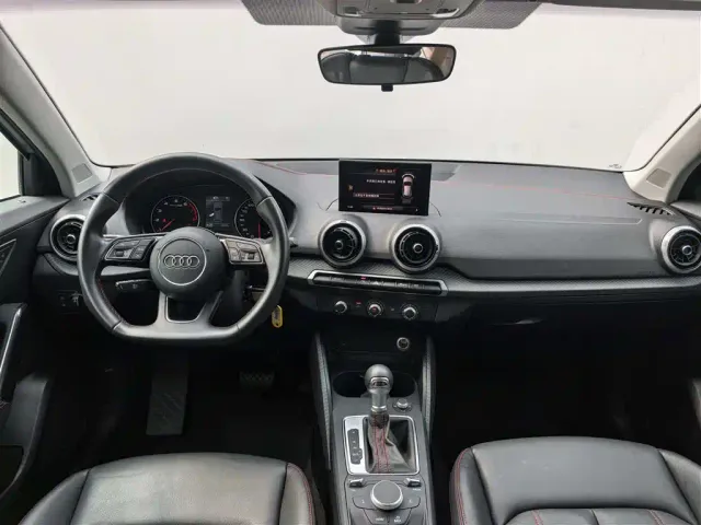 Audi Q2L — Фото автомобиля 6