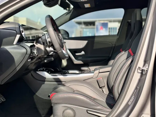 Mercedes-Benz A-Class AMG — Фото автомобиля 10