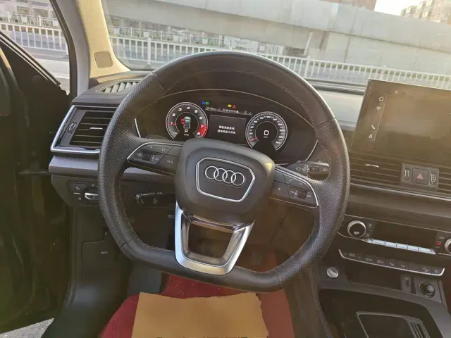 Audi Q5L — Фото автомобиля 6