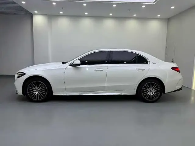 Mercedes-Benz C-Class — Фото автомобиля 3