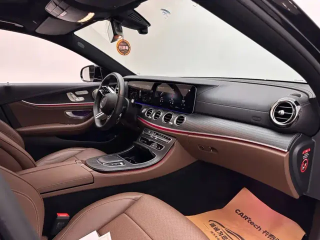 Mercedes-Benz E-Class — Фото автомобиля 11