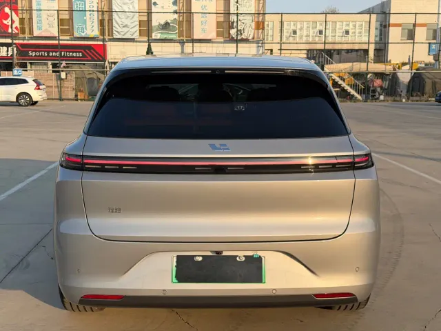 Li Auto Li Auto L6 2024 Pro — Фото автомобиля 5