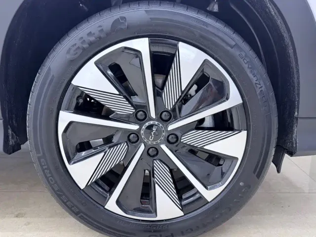 BYD Song PLUS — Фото автомобиля 25