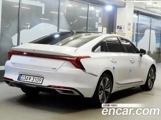 Kia K8 Hybrid — Фото автомобиля 2