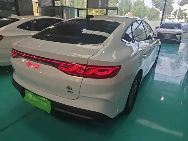 BYD Qin L — Фото автомобиля 6