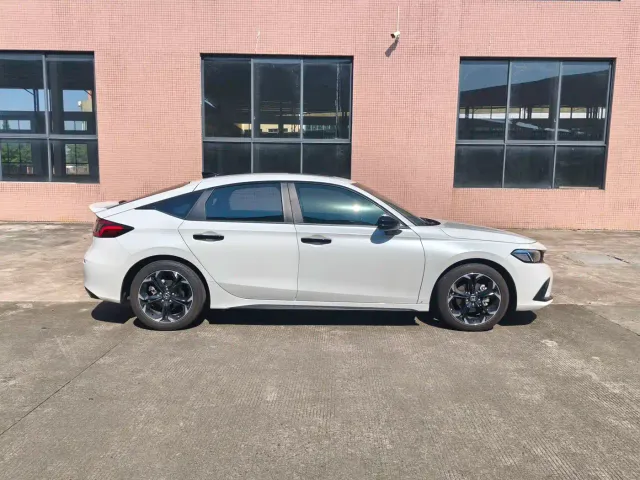 Honda Civic — Фото автомобиля 4