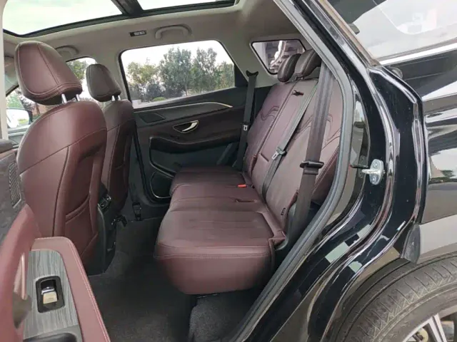 Jetour X90 Plus — Фото автомобиля 16