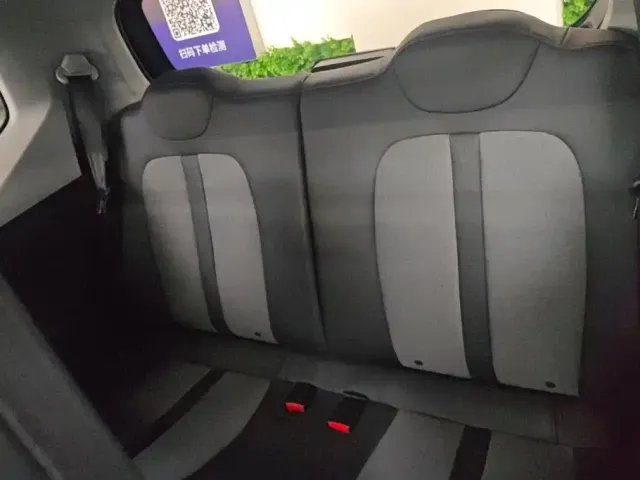 Wuling Hongguang Mini EV — Фото автомобиля 11