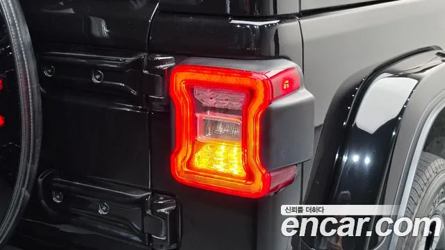 Jeep Wrangler JL — Фото автомобиля 8